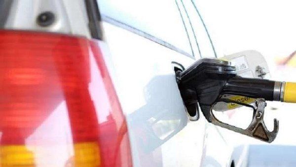 fuel Price : ଆଜି ବୃଦ୍ଧି ହୋଇନାହିଁ ପେଟ୍ରୋଲ ଏବଂ ଡିଜେଲ ମୂଲ୍ୟ, କିଛି ସହରରେ ମୂଲ୍ୟ 100 ପାର୍