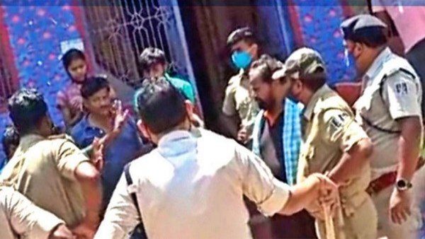 ଲକଡାଉନରେ ଚୋରା ମଦ ବେପାର: ଚଢାଉ ହେବାରୁ କହିଲେ, ପିଇବା ପାଇଁ ଷ୍ଟକ୍ ରଖୁଛୁ ବିୟର