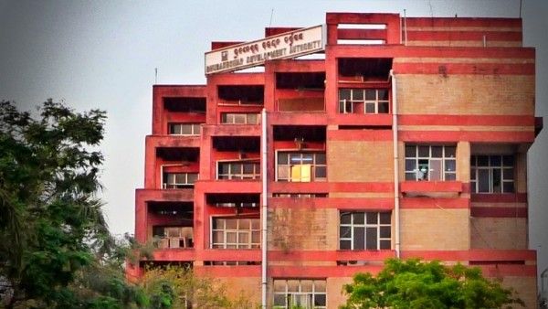 ରାଜଧାନୀରେ ଏଣିକି ପକାଇ ରଖିପାରିବେନି ଜମି, ଘର ନ କଲେ ପ୍ଲଟ୍ ହେବ ବାତିଲ