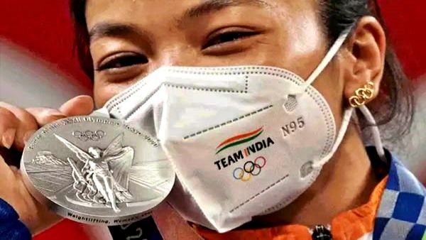 ନିଜର ଗହଣା ବିକି ମା' ଦେଇଥିଲେ କାନ ଫୁଲ: ମୀରାବାଇ ଚାନୁଙ୍କର ଲକି ଇୟରରିଙ୍ଗ