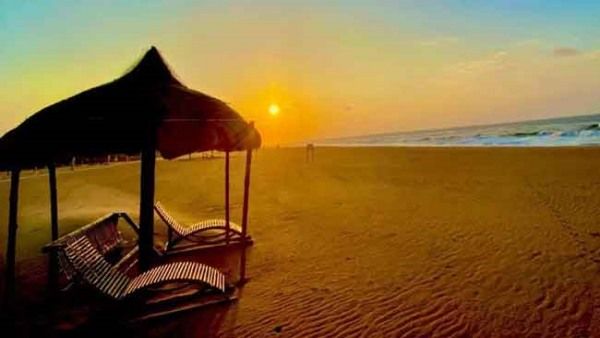 ପୁରୀ ବିଚ୍‌ରୁ 'ମଦ କୁଡ଼ିଆ' ଯୋଜନା ପ୍ରତ୍ୟାହୃତ, ବିରୋଧ ପରେ ପ୍ରକଳ୍ପ ବନ୍ଦ କଲେ ରାଜ୍ୟ ସରକାର