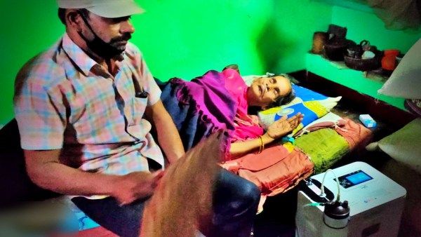 ସୂର୍ଯ୍ୟାଲୋକ ସମାଜସେବା ପରିବାର ପକ୍ଷରୁ ନିଃଶୁକ୍ଳ ଅକ୍ସିଜେନ ଯୋଗାଣ