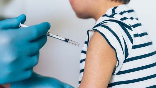 ପିଲାଙ୍କୁ ଟିକାକରଣ ପାଇଁ ମିଳିନି ଅନୁମତି, ସ୍ପଷ୍ଟ କଲେ କେନ୍ଦ୍ର ସ୍ୱାସ୍ଥ୍ୟ ରାଷ୍ଟ୍ରମନ୍ତ୍ରୀ