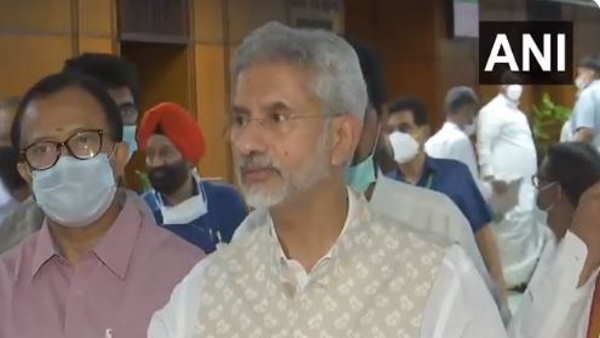 ଆଫଗାନିସ୍ତାନ ପ୍ରସଙ୍ଗରେ ସର୍ବଦଳୀୟ ବୈଠକ ଶେଷ, ଭାରତୀୟମାନଙ୍କୁ ସ୍ଥାନାନ୍ତର କରିବା ପାଇଁ ସରକାର ପ୍ରତିବଦ୍ଧ : ଜୟଶଙ୍କର