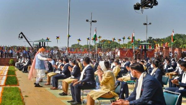 ଲାଲ କିଲ୍ଲାରେ ସ୍ବତନ୍ତ୍ର ଅତିଥି ହେଲେ ଅଲିମ୍ପିକ୍ ଆଥଲେଟ୍ସ , ପ୍ରଶଂସା କଲେ ମୋଦୀ