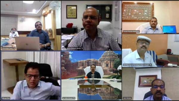 ‘ସରକାରୀ, ବେସରକାରୀ ଏବଂ ଘରୋଇ ସଂସ୍ଥାରେ ସୌର ଶକ୍ତି ବ୍ୟବହାର ପ୍ରାତ୍ସାହନ ଉପରେ ଗୁରୁତ୍ୱ ଦିଆଯାଉ'