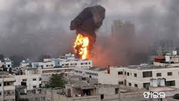 ଅନେକ ବୋମା ବିସ୍ଫୋରଣରେ ଥରି ଉଠିଲା କାବୁଲ, ଅନେକ ଲୋକ ପ୍ରାଣ ହରାଇଥିବା ଆଶଙ୍କା