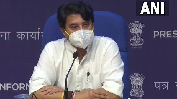 100 ଦିନିଆ ଯୋଜନା ଘୋଷଣା କଲେ ବିମାନ ଚଳାଚଳ ମନ୍ତ୍ରୀ ଜ୍ୟୋତିରାଦିତ୍ୟ ସିନ୍ଧିଆ, ବଦଳିବ ଦେଶର ଚାରୋଟି ବିମାନବନ୍ଦରର ଚେହେରା