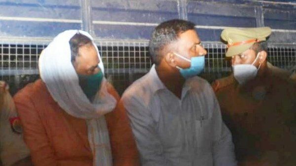 ମନୀଷ ଗୁପ୍ତା ମାମଲା : ଗିରଫ ହୋଇ 14 ଦିନିଆ ନ୍ୟାୟିକ ହେପାଜତକୁ ଗଲେ ମୁଖ୍ୟ ଅଭିଯୁକ୍ତ ଜେ.ଏନ୍ ସିଂ ଏବଂ ଅକ୍ଷୟ ମିଶ୍ର