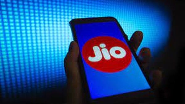 ଏୟାରଟେଲ ଏବଂ ଭୋଡାଫୋନ ପରେ ଜିଓ ମଧ୍ୟ ବଢାଇଲା ପ୍ରିପେଡ ଦର