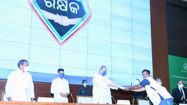 ସଡକ ସୁରକ୍ଷା ପାଇଁ ଅଭିନବ ତାଲିମ କାର୍ଯ୍ୟକ୍ରମ ‘ରକ୍ଷକ'ର ଶୁଭାରମ୍ଭ କଲେ ମୁଖ୍ୟମନ୍ତ୍ରୀ