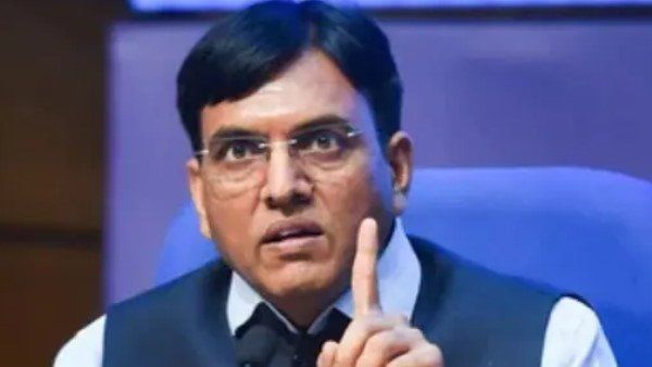 'ପିଲାମାନେ ଦେଶର ଭବିଷ୍ୟତ, ସେମାନଙ୍କ କୋଭିଡ ଟିକା ବିଷୟରେ କୌଣସି ତତ୍ପରତା ନାହିଁ', ମାନସୁଖ ମାଣ୍ଡଭିୟା