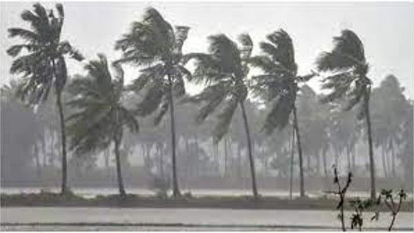 ଟଳିଲା ବାତ୍ୟା ବିପଦ, ଗଞ୍ଜାମରୁ ବାଲେଶ୍ଵର ଯାଏଁ ଜାରି ରହିଛି ପ୍ରବଳ ବର୍ଷା