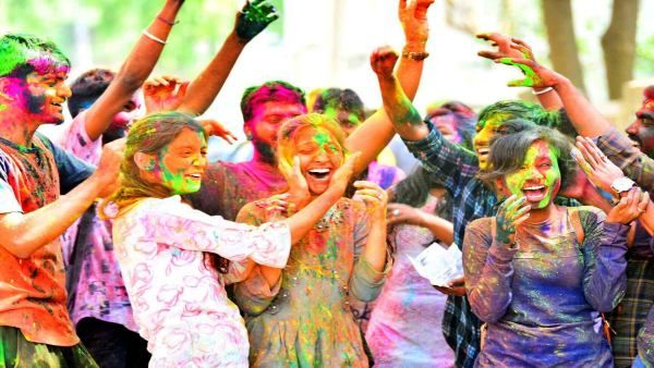 ମାର୍ଚ୍ଚ ଗାଇଡଲାଇନ: ସର୍ବସାଧାରଣ ସ୍ଥାନରେ ହୋଲି ଖେଳିବା ମନା
