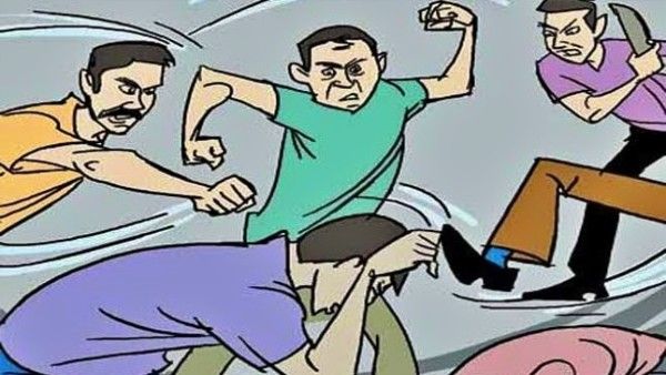 ହିଞ୍ଜିଳିକାଟୁରେ କମେଣ୍ଟ ମରାରୁ ଗଡ଼ିଲା ୪ ମୁଣ୍ଡ