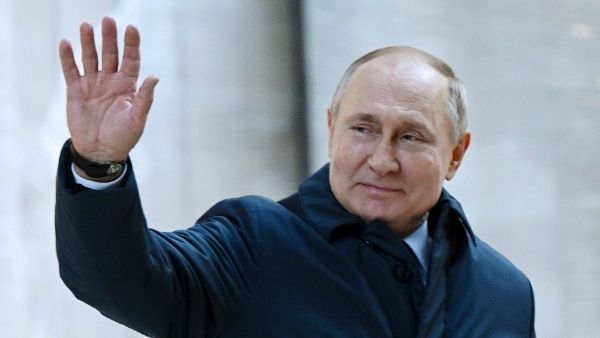 ରୁଷ-ୟୁକ୍ରେନ ଯୁଦ୍ଧରେ ବଡ ଅପଡେଟ୍, ଅସ୍ତ୍ରବିରତି ବନ୍ଦ କରିବାକୁ ନିର୍ଦ୍ଦେଶ ଦେଲେ ପୁଟିନ