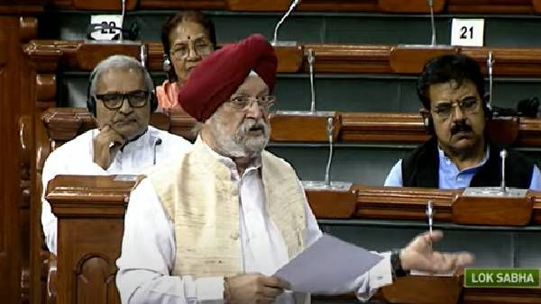 ବିଦେଶ ତୁଳନାରେ ଭାରତରେ ଇନ୍ଧନ ମୂଲ୍ୟ 5 ପ୍ରତିଶତ ବୃଦ୍ଧି ପାଇଛି : ପେଟ୍ରୋଲିୟମ ମନ୍ତ୍ରୀ