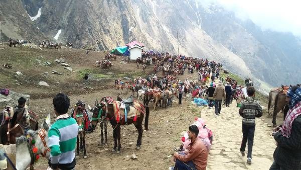 ବର୍ଷା ଏବଂ ଖରାପ ପାଗ ଯୋଗୁଁ କେଦାରନାଥ ଯାତ୍ରାରେ ବାଧା, ଫସି ରହିଛନ୍ତି 10 ହଜାର ତୀର୍ଥଯାତ୍ରୀ