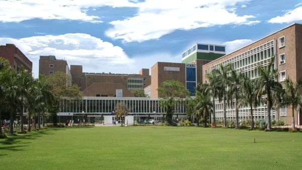 ୬ ବର୍ଷର କୁନି ଝିଅ ବଞ୍ଚାଇଲା ୫ ଜୀବନ