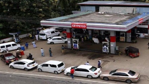 ପେଟ୍ରୋଲ ଅଭାବରୁ ବନ୍ଦ ହେଲା ସ୍କୁଲ