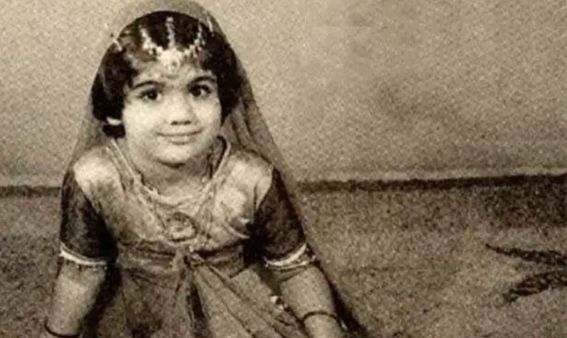 ସୋସିଆଲ ମିଡିଆରେ ଆଜି କେଉଁ ଷ୍ଟାର ଥିଲେ ଟ୍ରେଣ୍ତରେ ?