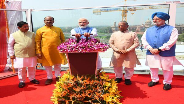 ନୂଆ ସଂସଦ ଭବନରେ ରାଷ୍ଟ୍ରୀୟ ପ୍ରତୀକ, ଲୋକର୍ପିତ କଲେ ପିଏମ ମୋଦି