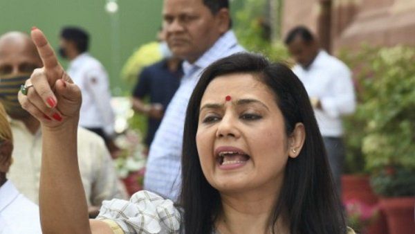 ସଂସଦ ପରିସରରେ 'ତନ୍ଦୁରୀ ଚିକେନ୍ ...' ଉପରେ କହିଲେ ଟିଏମସି ସାଂସଦ ମହୁଆ- 'ଏହି ମୁର୍ଖ ଆତ୍ମା ...'