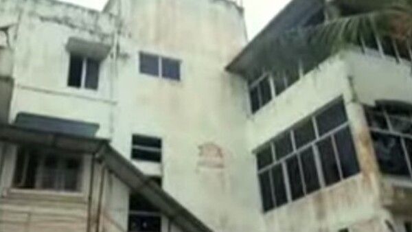 ପ୍ରକୃତିଙ୍କ ଘରେ ପୋଲିସ, ପରିବାର ସାମନାରେ ଘଣ୍ଟାଏ ଜେରା