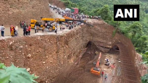 ଭୁଶୁଡ଼ିଲା ଋଷିକେଶ-ବଦ୍ରିନାଥ ରାଜପଥରେ ନିର୍ମାଣଧିନ ବ୍ରିଜ, 4-5 ଜଣ ଲୋକ ଫସି ରହିଥିବା ଆଶଙ୍କା