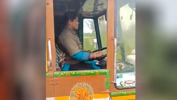 ମହିଳା ଟ୍ରକ ଡ୍ରାଇଭରଙ୍କ ଭିଡିଓ ଭାଇରାଲ, ୟୁଜର୍ସ ଦେଲେ ବାହା ବାଃ