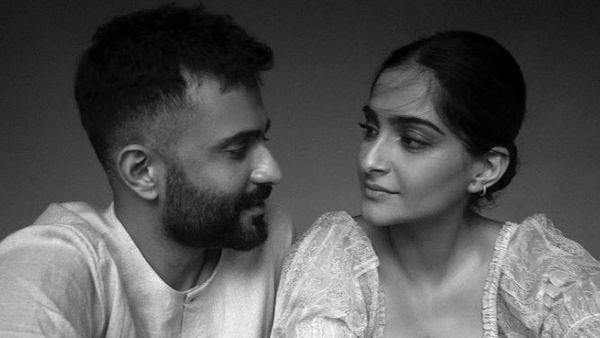 ମା'ହେଲେ ବଲିଉଡ ଅଭିନେତ୍ରୀ ସୋନମ କପୁର