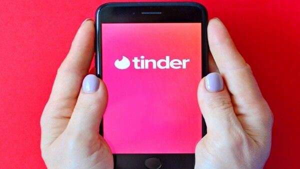 ଟିଣ୍ଡରରେ ଭଉଣୀ ଖୋଜି ଚର୍ଚ୍ଚାରେ ଯୁବକ