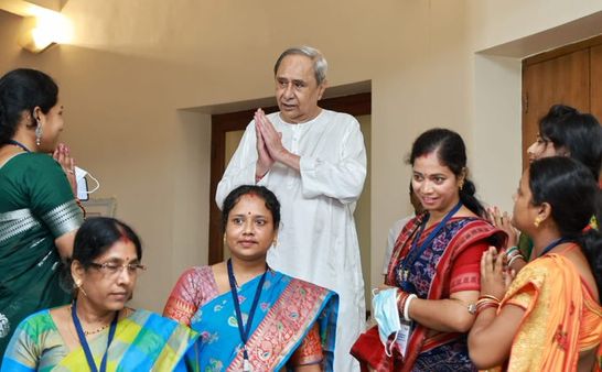 କଟକ, ଖୋର୍ଦ୍ଧା ଓ ନୟାଗଡ ଜିଲ୍ଲାର ମିଶନ ଶକ୍ତି ମା ମାନଙ୍କୁ ଭେଟିଲେ ମୁଖ୍ୟମନ୍ତ୍ରୀ