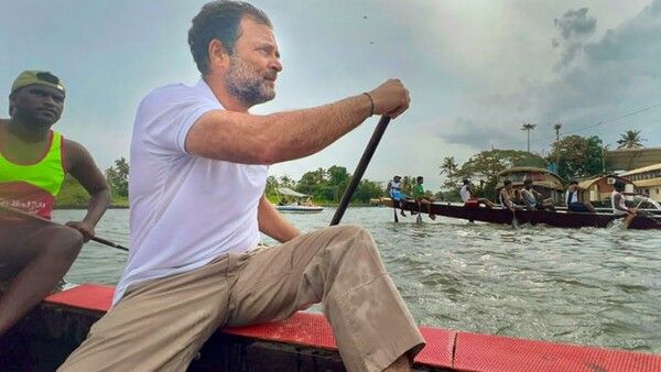 ଭାରତ ଯୋଡୋ ଯାତ୍ରା: ସ୍ନେକ ବୋଟ୍ ରେସରେ ସାମିଲ ହେଲେ ରାହୁଲ ଗାନ୍ଧି