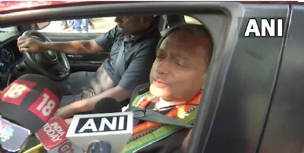 କଂଗ୍ରେସ ଅଧ୍ୟକ୍ଷ ନିର୍ବାଚନ : ନାମାଙ୍କନ ଦାଖଲ ପୂର୍ବରୁ ରାଜଘାଟରେ ପହଞ୍ଚିଲେ ଥରୁର, ଅପରାହ୍ନରେ କରିବେ ନାମାଙ୍କନ