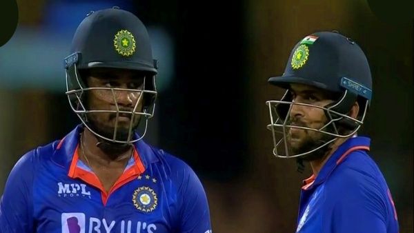 ପ୍ରଥମ ଦିନିକିଆ ହାରିଲା ଭାରତ