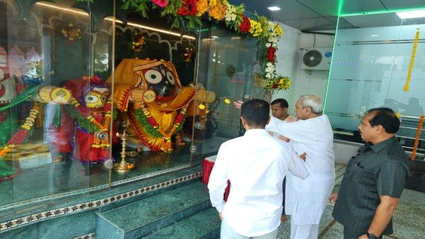 ମୁମ୍ବାଇରେ ଓଡିଶା ଭବନ ସମ୍ପ୍ରସାରଣ କାର୍ଯ୍ୟର ଶିଳାନ୍ୟାସ କଲେ ମୁଖ୍ୟମନ୍ତ୍ରୀ