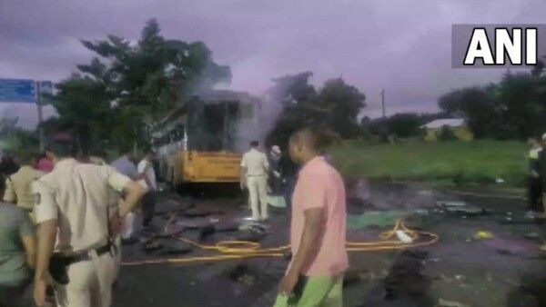 ନାସିକରେ ବସ୍- କଣ୍ଟେନର ଧକ୍କା, 14 ମୃତ