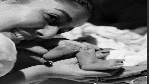 ବିବାହର 4 ମାସ ପରେ ପ୍ରଶଂସକଙ୍କୁ ଖୁସି ଖବର ଦେଲେ ନୟନତାରା, ହେଲେ ଯମଜ ସନ୍ତାନଙ୍କ ମାଆ