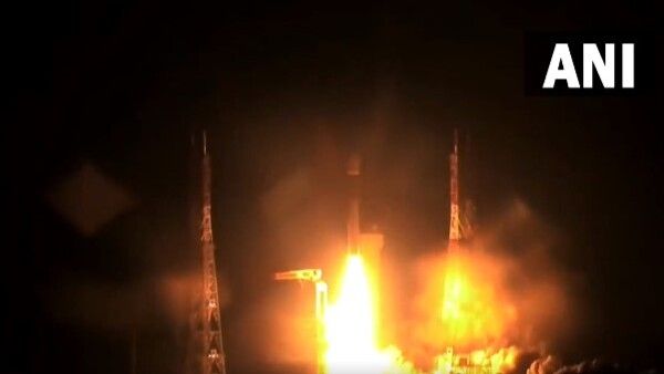 ଇତିହାସ ରଚିଲାା ଇସ୍ରୋ, LVM3-M2ର ହେଲା ସଫଳ ପରୀକ୍ଷଣ