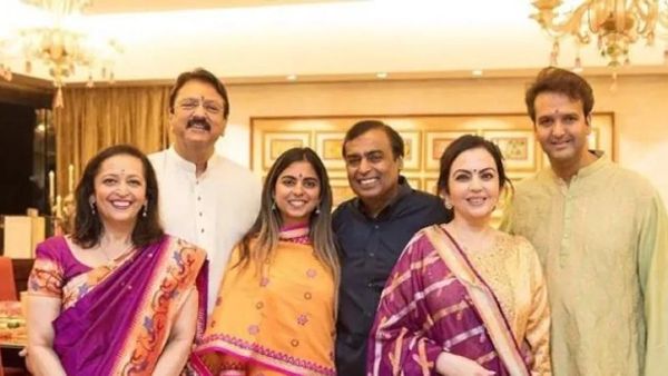 ମୁକେଶ ଅମ୍ବାନୀ ହେଲେ ଅଜା, ଯାଆଁଳା ସନ୍ତାନଙ୍କ ମା' ହେଲେ ଇଶା