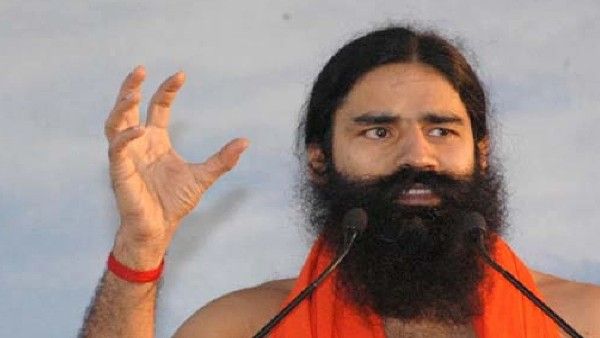 ଯୋଗଗୁରୁ ରାମଦେବଙ୍କ ବିବାଦୀୟ ବୟାନ, ‘ମହିଳା ପୋଷାକ ନ ପିନ୍ଧିଲେ ମଧ୍ୟ ଭଲ ଲାଗନ୍ତି'