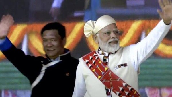 ବେନିଫିସିଆଲ ସ୍କିମ ପାଇଁ ପ୍ରଧାନମନ୍ତ୍ରୀ ମୋଦିଙ୍କୁ ଆର୍ଶୀବାଦ ଦେଲେ ମହିଳା