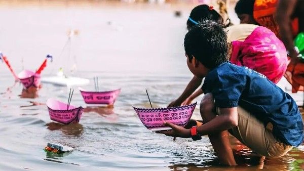 ଆସନ୍ତା କାଲି ଚନ୍ଦ୍ରଗ୍ରହଣ, ଜାଣନ୍ତୁ କେଉଁ ସମୟରେ ଡଙ୍ଗା ଭସାଇବେ