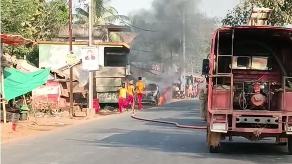 ବଜାର ଉପରେ ଜଳିଗଲା କାର, ଅଳ୍ପକେ ବର୍ତ୍ତିଲେ ଲୋକେ