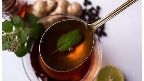 Winter Care:ଥଣ୍ତା-ଜ୍ୱରରୁ ମୁକ୍ତି ଦିଏ ଏହି କାଢା, ରୋଗ ପ୍ରତିରୋଧକ ଶକ୍ତିକୁ ବୃଦ୍ଧି କରେ