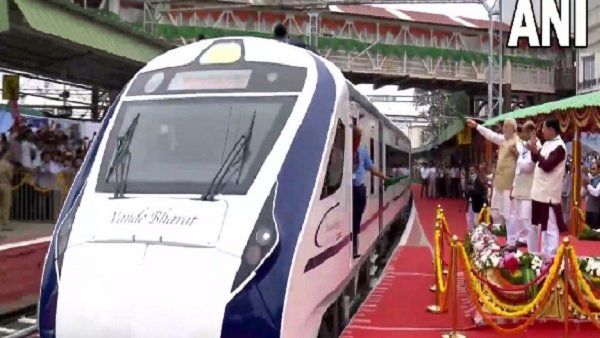 ଦକ୍ଷିଣ ଭାରତରେ ବନ୍ଦେ ଭାରତ ଏକ୍ସପ୍ରେସର ଶୁଭାରମ୍ଭ କଲେ ପ୍ରଧାନମନ୍ତ୍ରୀ ମୋଦୀ