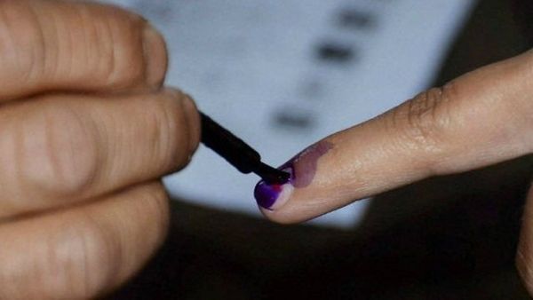 ବିଧାନସଭା ନିର୍ବାଚନ: ଜାଣନ୍ତୁ କିପରି ରହିବ ଗୁଜରାଟ ଓ ହିମାଚଳ ପ୍ରଦେଶ ନିର୍ବାଚନର ଫଳାଫଳ, ଅପଡେଟ୍ ପାଇଁ ପଢନ୍ତୁ Dailyhunt