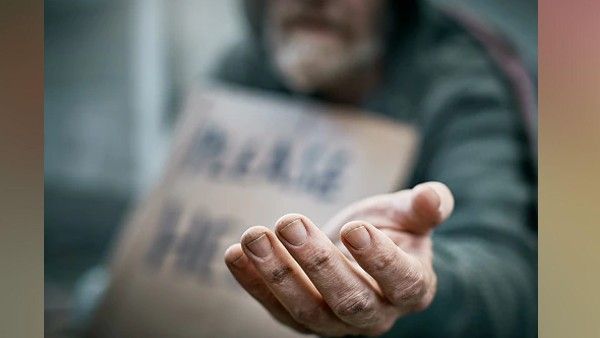 ଲକ୍ଷପତି ଭିକାରୀ, ପରିଚୟପତ୍ର ଖୋଜୁ ଖୋଜୁ ମିଳିଲା ପୁଳାପୁଳା ଟଙ୍କା, ପୋଲିସ କରୁଛି ତଦନ୍ତ