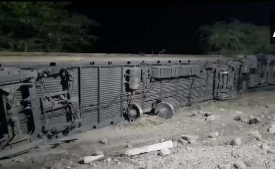 ଲାଇନଚ୍ୟୁଚ ହେଲା ଯାତ୍ରୀବାହୀ ଟ୍ରେନ, ୧୦ ଆହତ